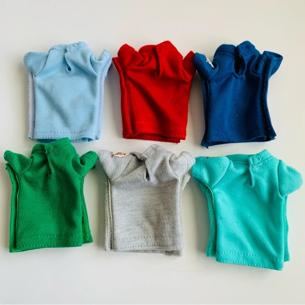 Elf on The Shelf Scout Elf T-shirt Collection with Tin Suitcase - Picture 4 of 8